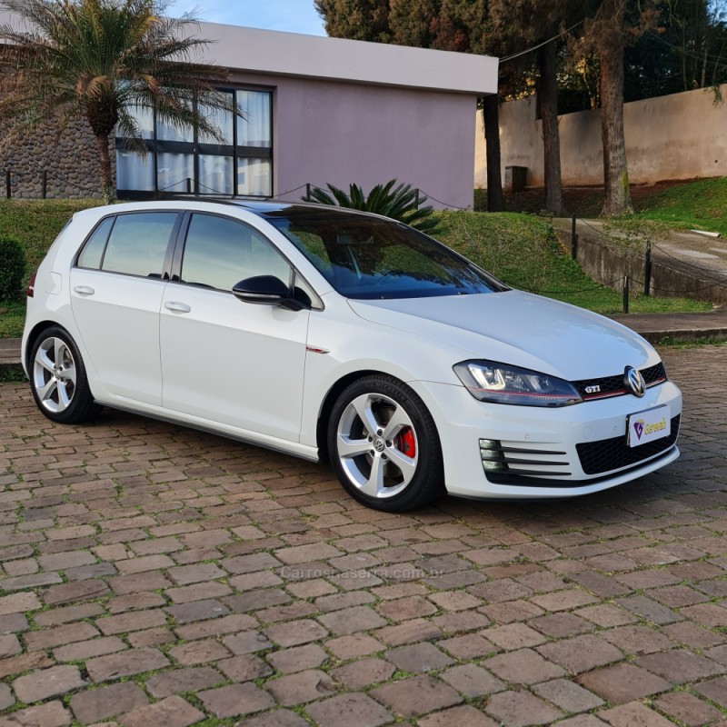 GOLF 2.0 MI GTI 8V GASOLINA 2P MANUAL - 2015 - LAGOA VERMELHA