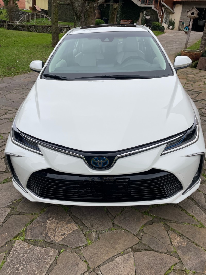 COROLLA 1.8 ALTIS PREMIUM 16V HÍBRIDO 4P AUTOMÁTICO