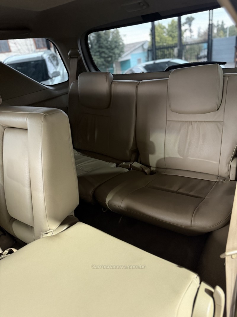HILUX SW4 3.0 SRV 4X4 7 LUGARES 16V TURBO INTERCOOLER DIESEL 4P AUTOMÁTICO - 2012 - PAROBé