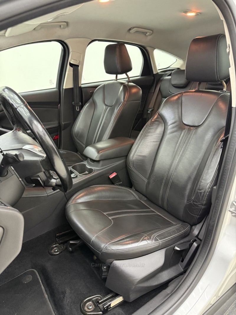FOCUS 2.0 TITANIUM HATCH 16V FLEX 4P AUTOMÁTICO - 2015 - BENTO GONçALVES