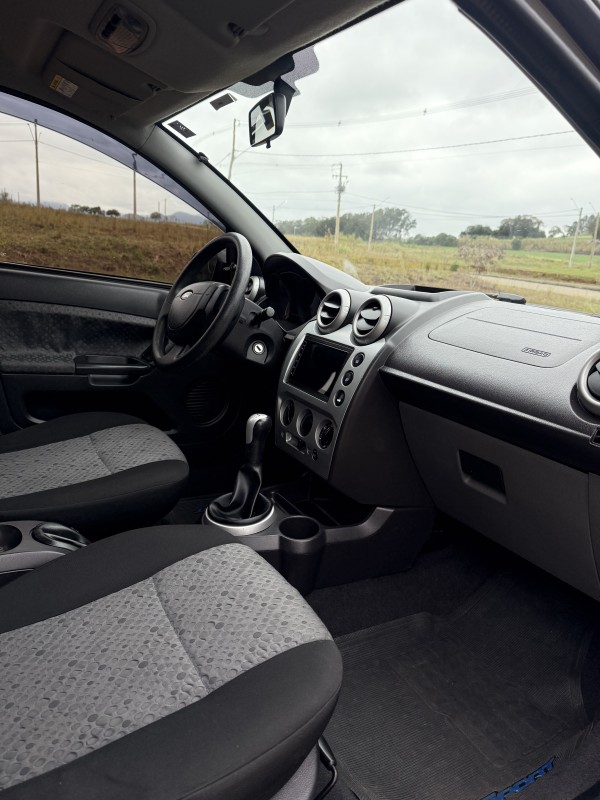 FIESTA 1.6 MPI CLASS HATCH 8V FLEX 4P MANUAL - 2012 - ARROIO DO MEIO