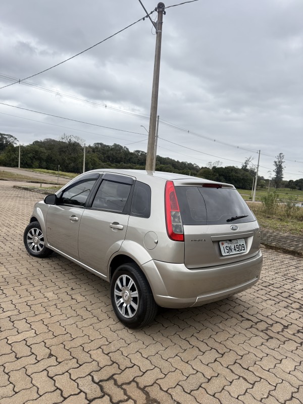 FIESTA 1.6 MPI CLASS HATCH 8V FLEX 4P MANUAL - 2012 - ARROIO DO MEIO