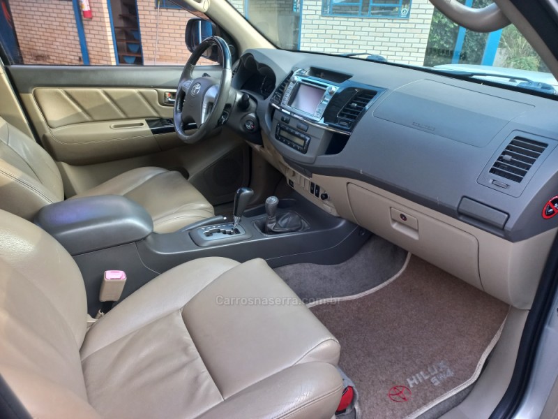 HILUX SW4 3.0 SRV 4X4 16V TURBO INTERCOOLER DIESEL 4P AUTOMÁTICO - 2013 - CAXIAS DO SUL