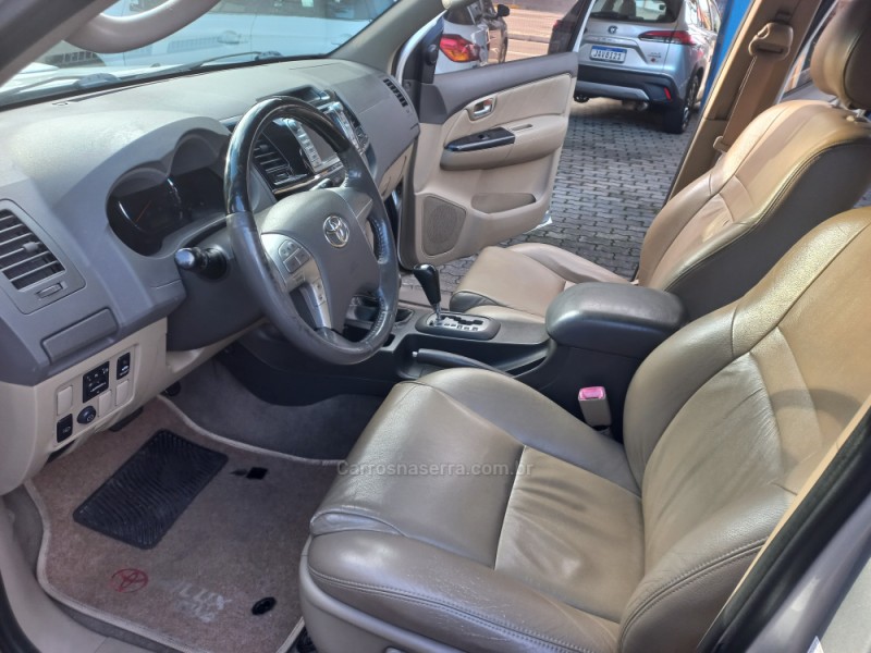 HILUX SW4 3.0 SRV 4X4 16V TURBO INTERCOOLER DIESEL 4P AUTOMÁTICO - 2013 - CAXIAS DO SUL