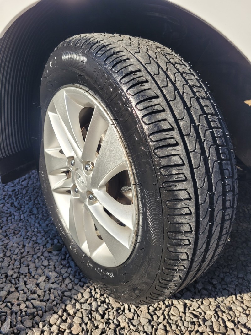 HB20 1.6 PREMIUM 16V FLEX 4P MANUAL - 2014 - CARLOS BARBOSA