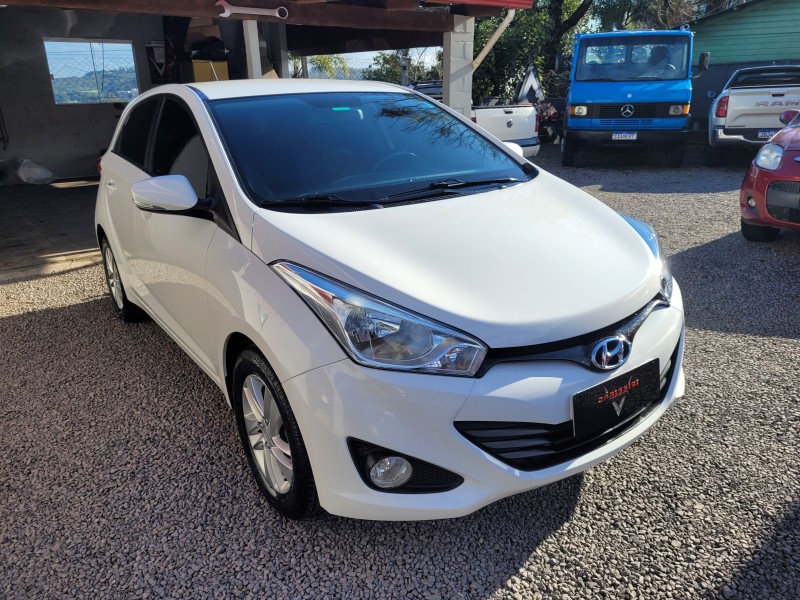 HB20 1.6 PREMIUM 16V FLEX 4P MANUAL - 2014 - CARLOS BARBOSA
