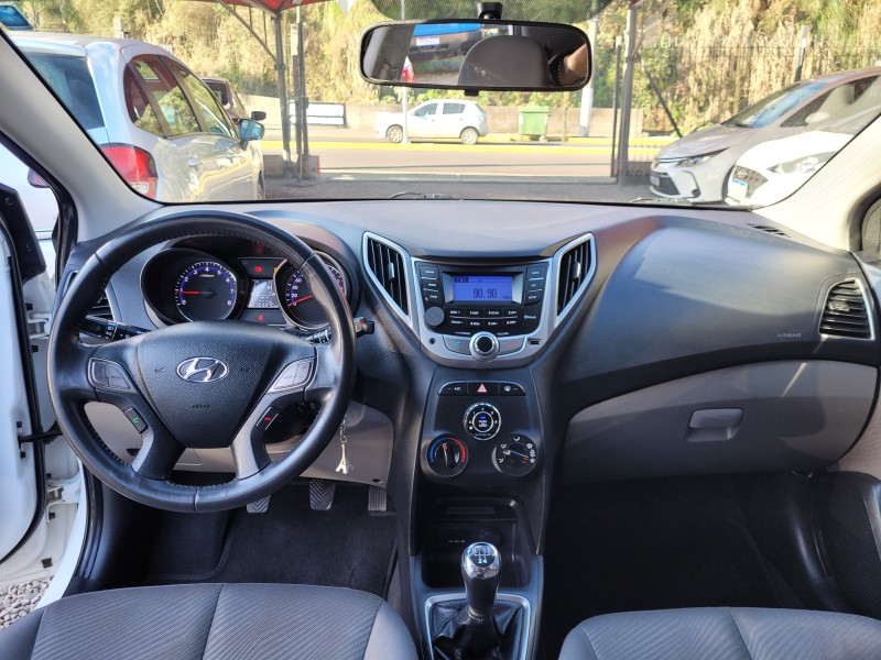 HB20 1.6 PREMIUM 16V FLEX 4P MANUAL - 2014 - CARLOS BARBOSA