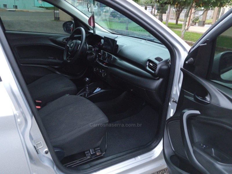 CRONOS 1.3 DRIVE 8V FLEX 4P MANUAL - 2022 - PICADA CAFé