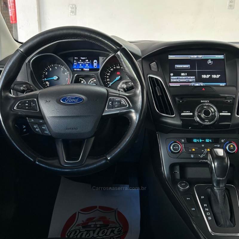 FOCUS 2.0 TITANIUM PLUS 16V FLEX 4P AUTOMÁTICO - 2016 - VACARIA