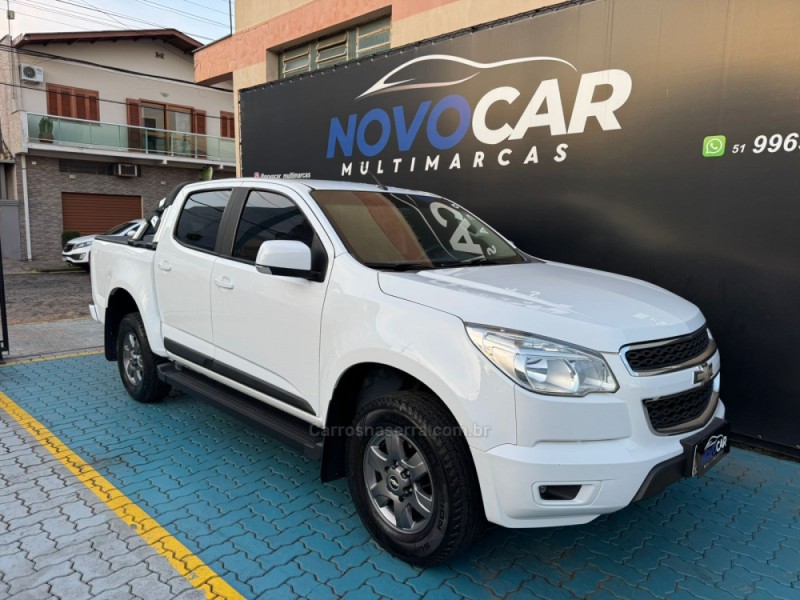 S10 2.4 LT 4X2 CD 8V FLEX 4P MANUAL - 2014 - ESTâNCIA VELHA