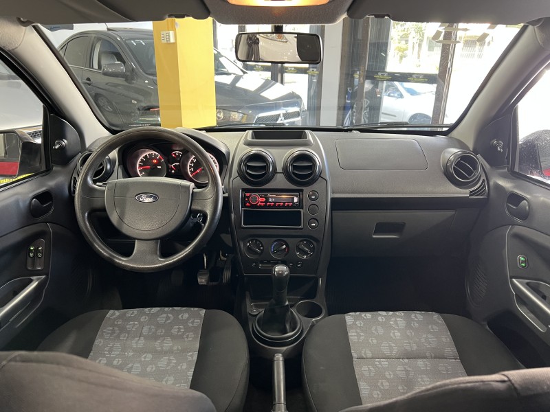 FIESTA 1.0 MPI CLASS 8V GASOLINA 4P MANUAL - 2013 - CAXIAS DO SUL