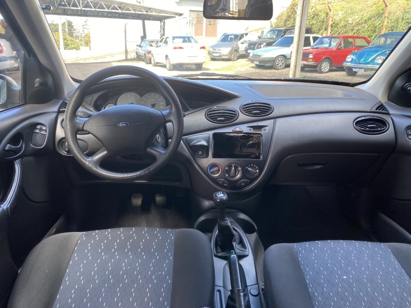 FOCUS 1.6 SE 8V FLEX 4P MANUAL - 2005 - CAXIAS DO SUL