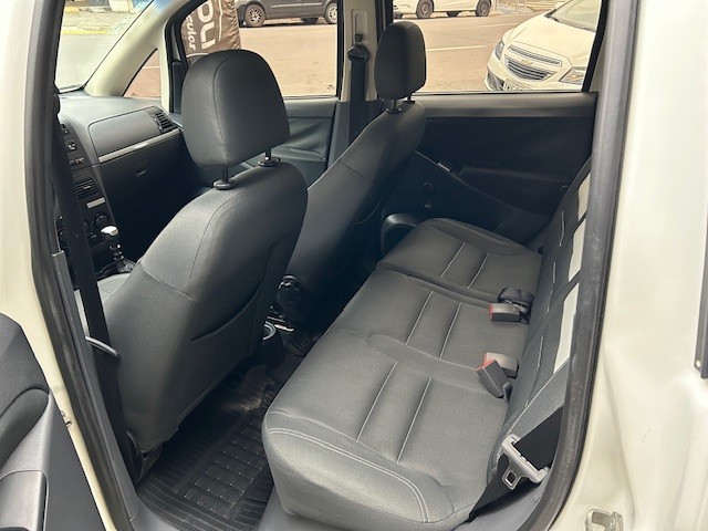 IDEA 1.4 MPI ATTRACTIVE 8V FLEX 4P MANUAL - 2012 - CAXIAS DO SUL
