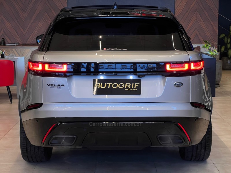 RANGE ROVER VELAR 2.0 P300 GASOLINA R-DYNAMIC SE AUTOMÁTICO - 2019 - CAMPO BOM