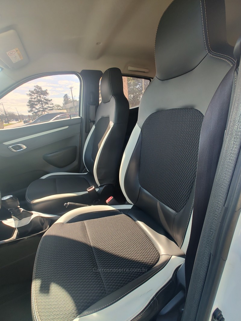 KWID 1.0 12V SCE FLEX INTENSE MANUAL - 2019 - CANELA