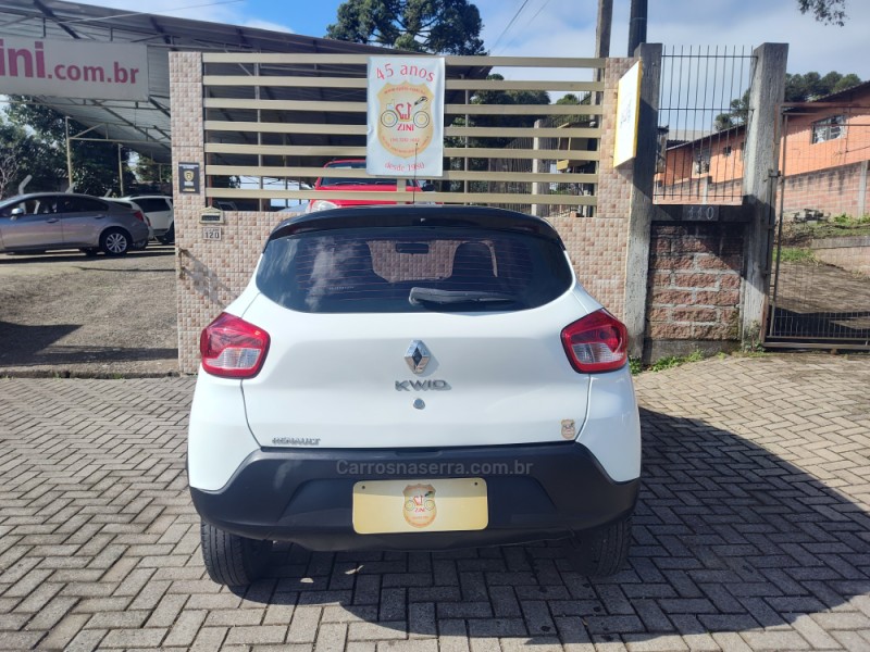KWID 1.0 12V SCE FLEX INTENSE MANUAL - 2019 - CANELA