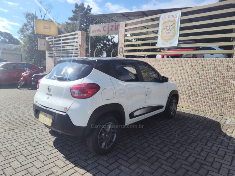 KWID 1.0 12V SCE FLEX INTENSE MANUAL - 2019 - CANELA