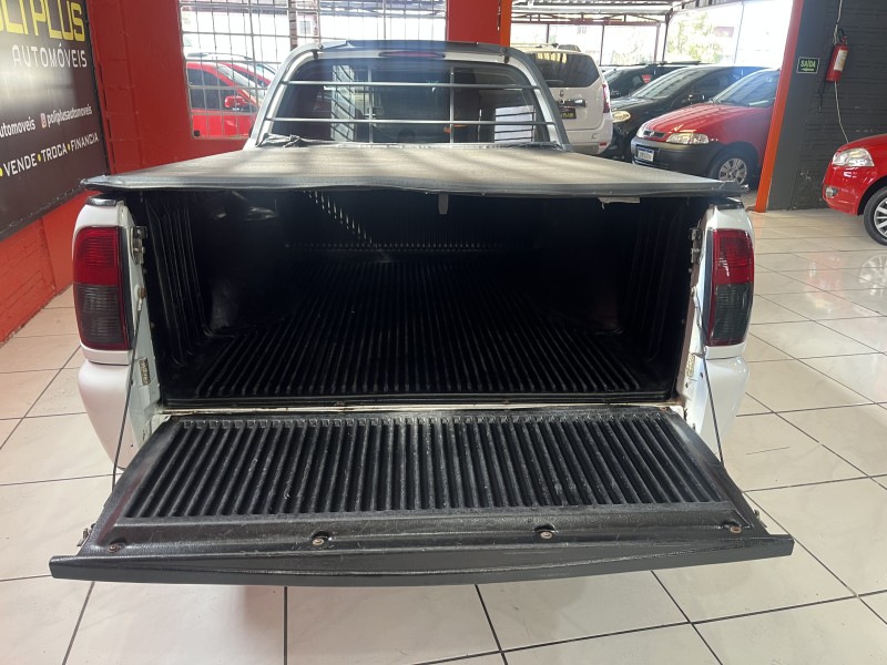 SAVEIRO 1.6 CL CS 8V GASOLINA 2P MANUAL - 2000 - CAXIAS DO SUL