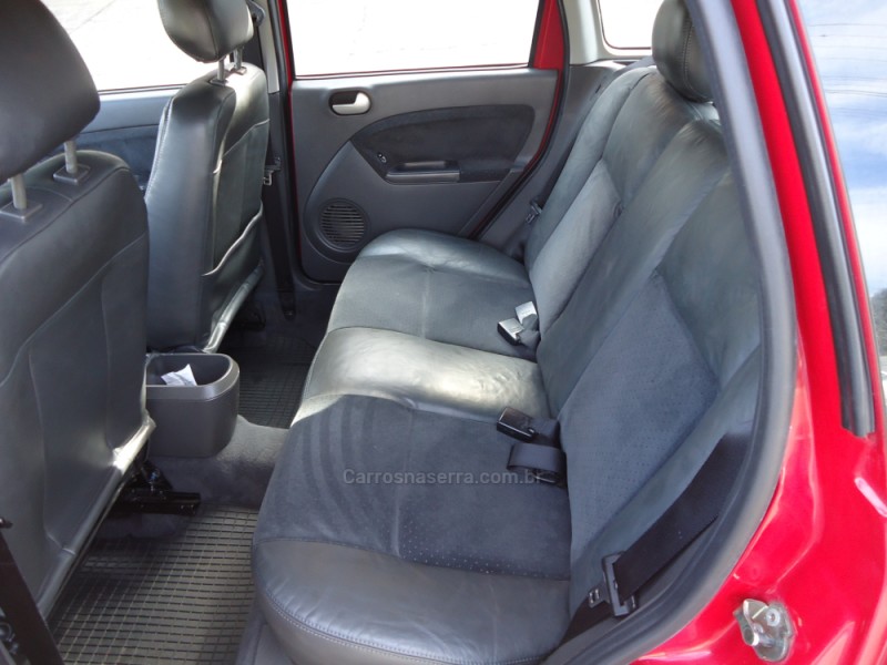 FIESTA 1.6 MPI HATCH 8V FLEX 4P MANUAL - 2006 - SANTA CLARA DO SUL