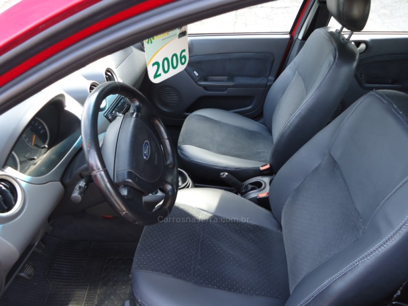 FIESTA 1.6 MPI HATCH 8V FLEX 4P MANUAL - 2006 - SANTA CLARA DO SUL
