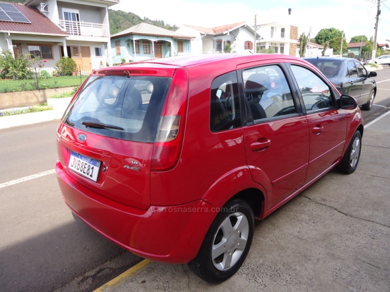 FIESTA 1.6 MPI HATCH 8V FLEX 4P MANUAL - 2006 - SANTA CLARA DO SUL