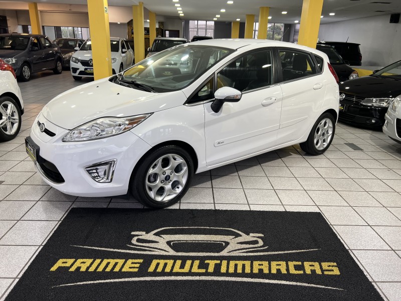 fiesta 1.6 sel hatch 16v flex 4p manual 2013 caxias do sul