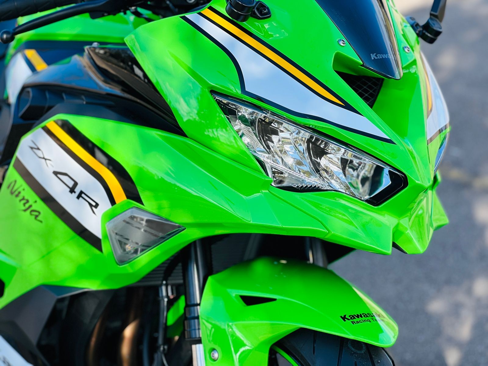KAWASAKI - NINJA ZX-4R - 2025/2025 - Verde - R$ 56.390,00