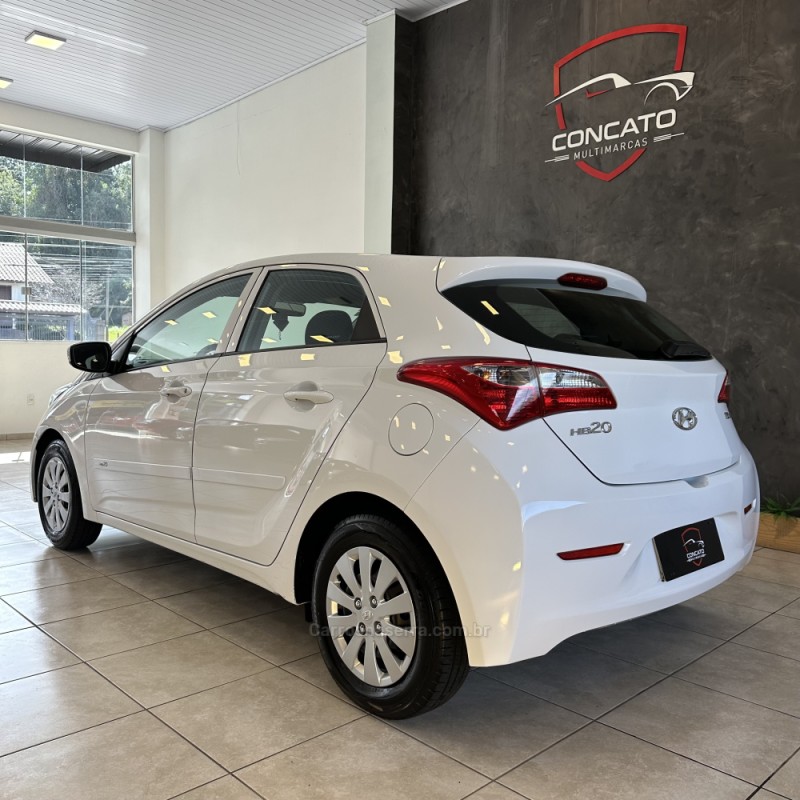 HB20 1.6 COMFORT 16V FLEX 4P MANUAL - 2013 - FARROUPILHA