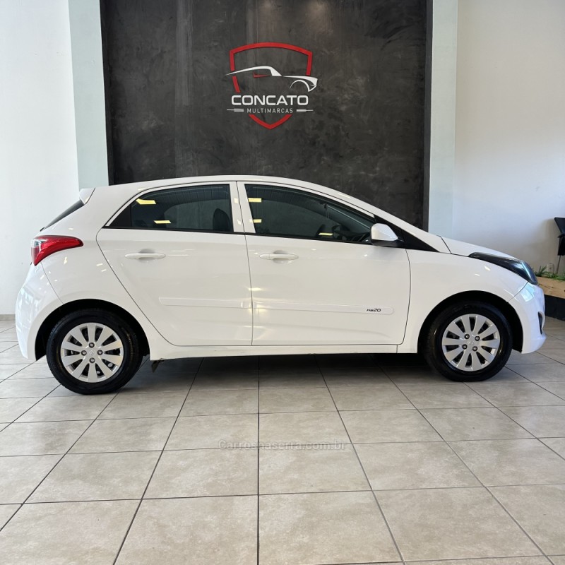 HB20 1.6 COMFORT 16V FLEX 4P MANUAL - 2013 - FARROUPILHA