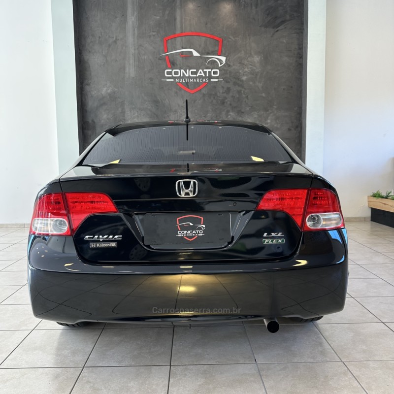 CIVIC 1.8 LXL 16V FLEX 4P MANUAL - 2011 - FARROUPILHA