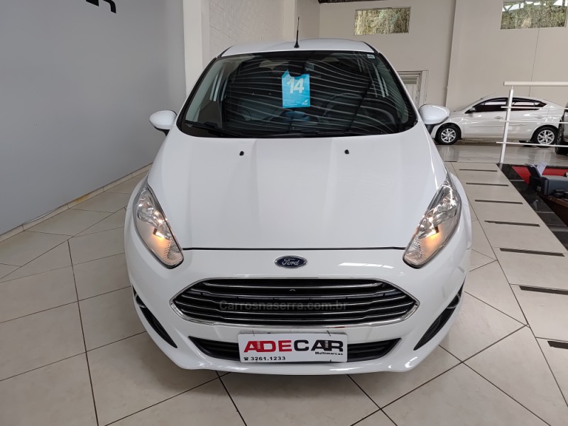 FIESTA 1.6 TITANIUM HATCH 16V FLEX 4P MANUAL - 2014 - FARROUPILHA