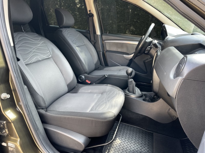 DUSTER 2.0 DYNAMIQUE 4X2 16V FLEX 4P MANUAL - 2013 - CAXIAS DO SUL