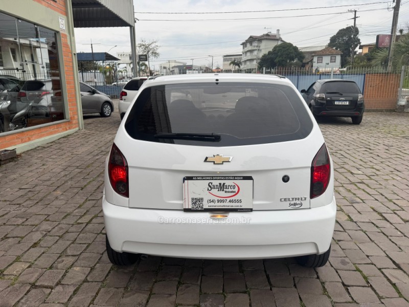 CELTA 1.0 MPFI LT 8V FLEX 4P MANUAL - 2015 - SãO MARCOS