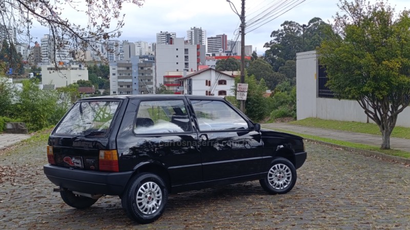 UNO 1.0 MILLE ELETRONIC 8V GASOLINA 2P MANUAL - 1994 - CAXIAS DO SUL