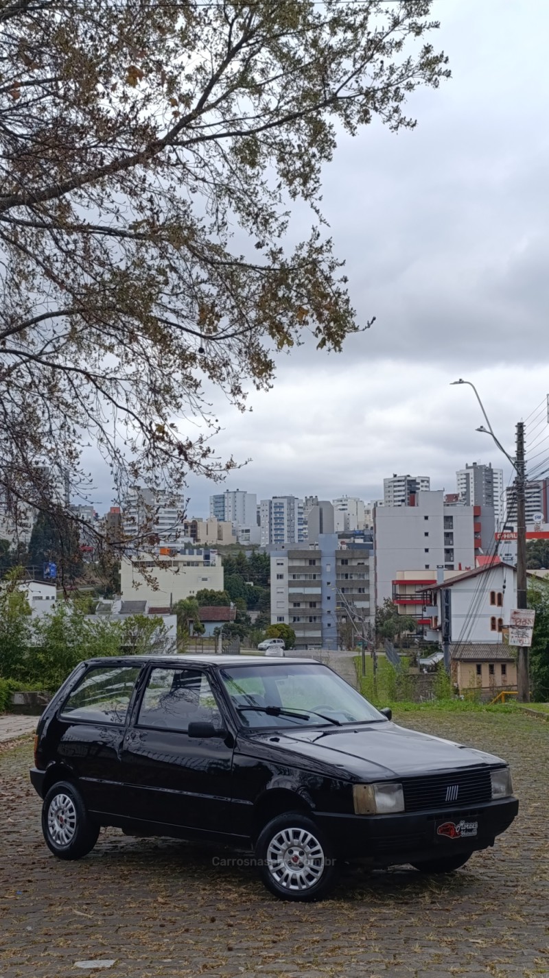 UNO 1.0 MILLE ELETRONIC 8V GASOLINA 2P MANUAL - 1994 - CAXIAS DO SUL
