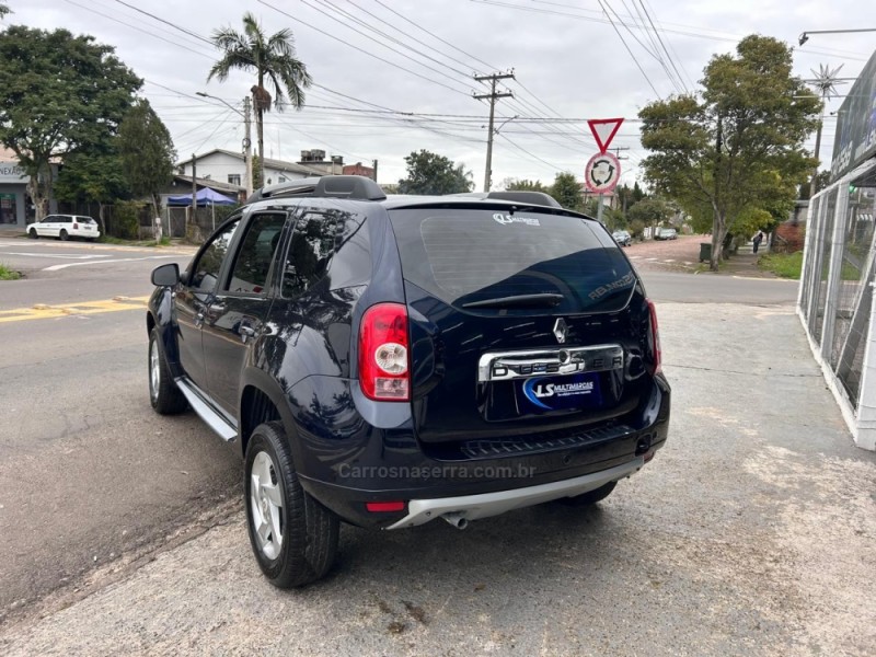 DUSTER 1.6 DYNAMIQUE 4X2 16V FLEX 4P MANUAL - 2014 - VENâNCIO AIRES
