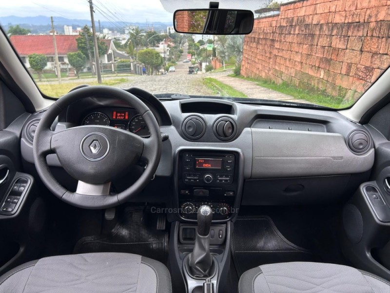 DUSTER 1.6 DYNAMIQUE 4X2 16V FLEX 4P MANUAL - 2014 - VENâNCIO AIRES