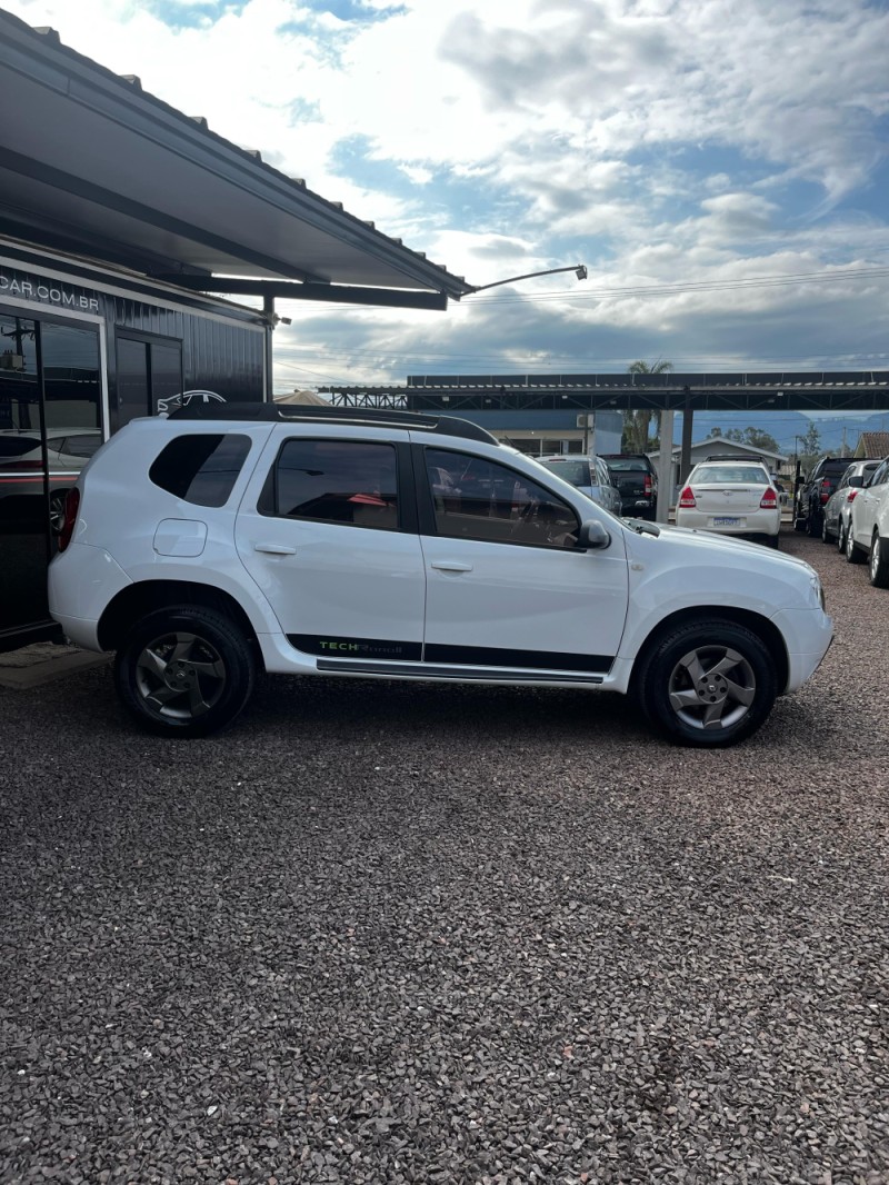 DUSTER 2.0 DYNAMIQUE 4X2 16V FLEX 4P AUTOMÁTICO - 2014 - LAJEADO