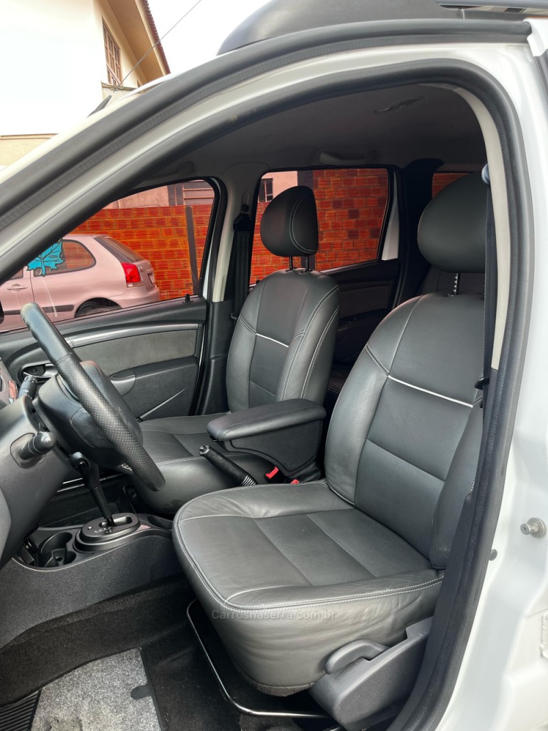 DUSTER 2.0 DYNAMIQUE 4X2 16V FLEX 4P AUTOMÁTICO - 2014 - LAJEADO