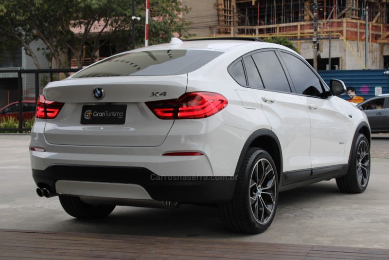 X4 2.0 28I X LINE 4X4 16V TURBO GASOLINA 4P AUTOMÁTICO - 2017 - CAXIAS DO SUL