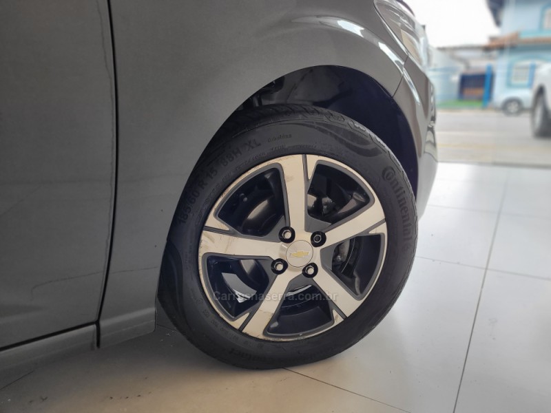 ONIX 1.4 MPFI LTZ 8V FLEX 4P MANUAL - 2018 - CANELA