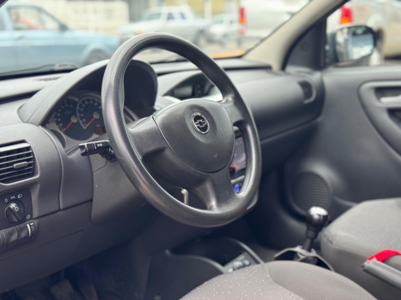 CORSA 1.4 MPFI PREMIUM 8V FLEX 4P MANUAL - 2009 - CAXIAS DO SUL