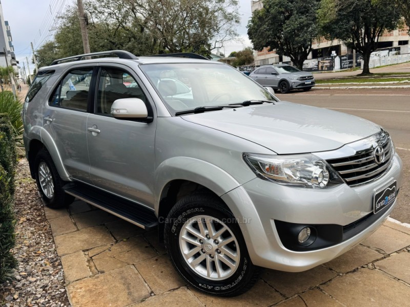 HILUX SW4 2.7 SR 4X2 16V GASOLINA 4P AUTOMÁTICO - 2015 - LAGOA VERMELHA
