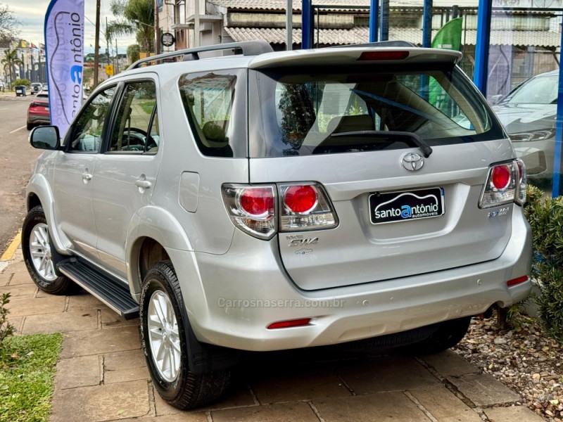 HILUX SW4 2.7 SR 4X2 16V GASOLINA 4P AUTOMÁTICO - 2015 - LAGOA VERMELHA