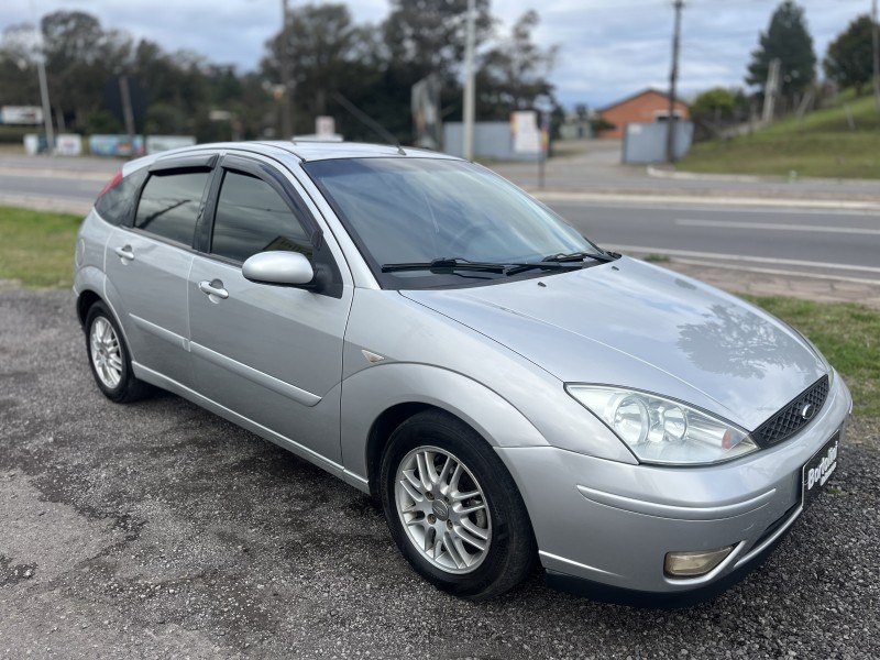 FOCUS 1.6 GL 8V FLEX 4P MANUAL - 2009 - FARROUPILHA