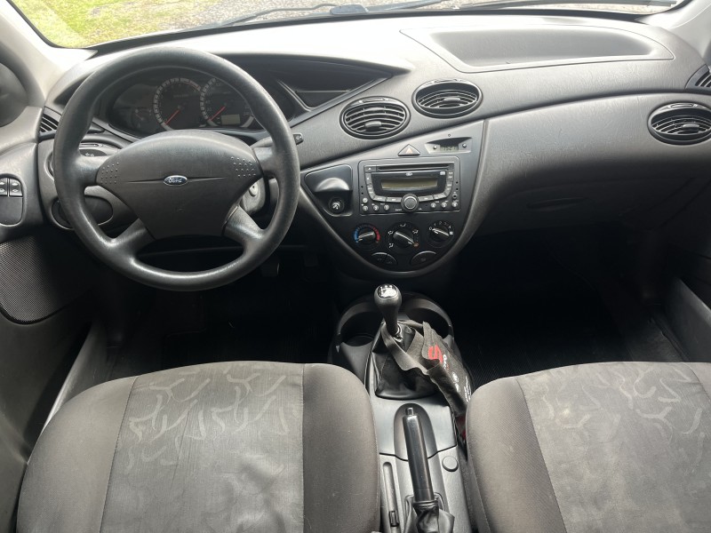 FOCUS 1.6 GL 8V FLEX 4P MANUAL - 2009 - FARROUPILHA