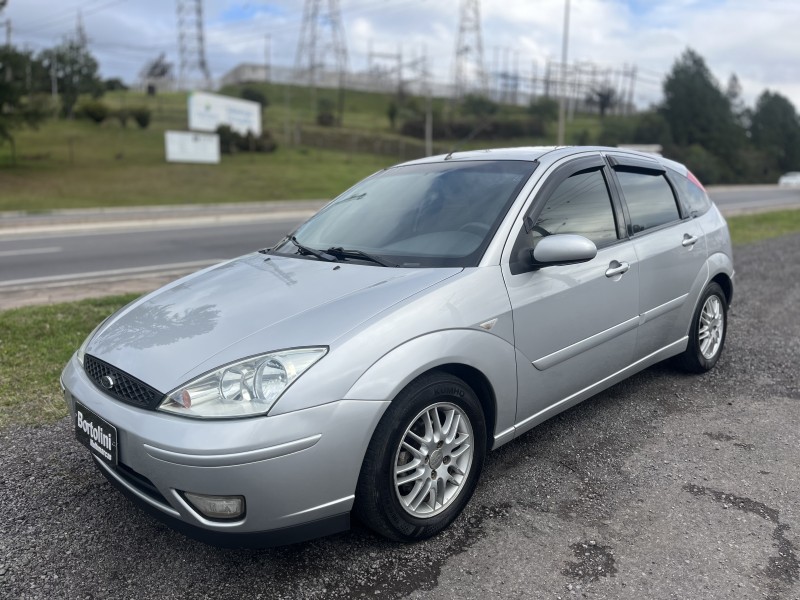 FOCUS 1.6 GL 8V FLEX 4P MANUAL - 2009 - FARROUPILHA