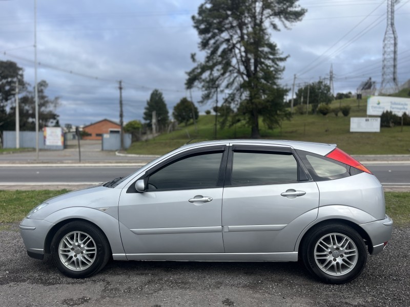 FOCUS 1.6 GL 8V FLEX 4P MANUAL - 2009 - FARROUPILHA