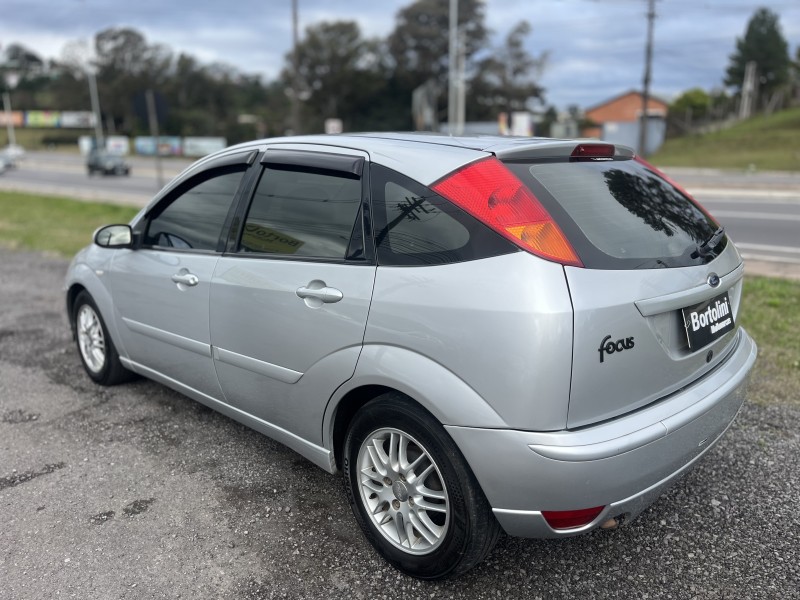 FOCUS 1.6 GL 8V FLEX 4P MANUAL - 2009 - FARROUPILHA