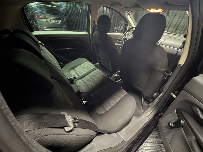 PUNTO 1.4 ELX 8V FLEX 4P MANUAL - 2009 - CAXIAS DO SUL